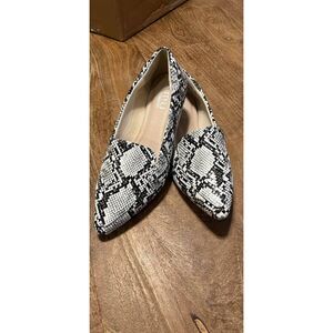 Women's Faux Snake Print Flats - Size 8.5
